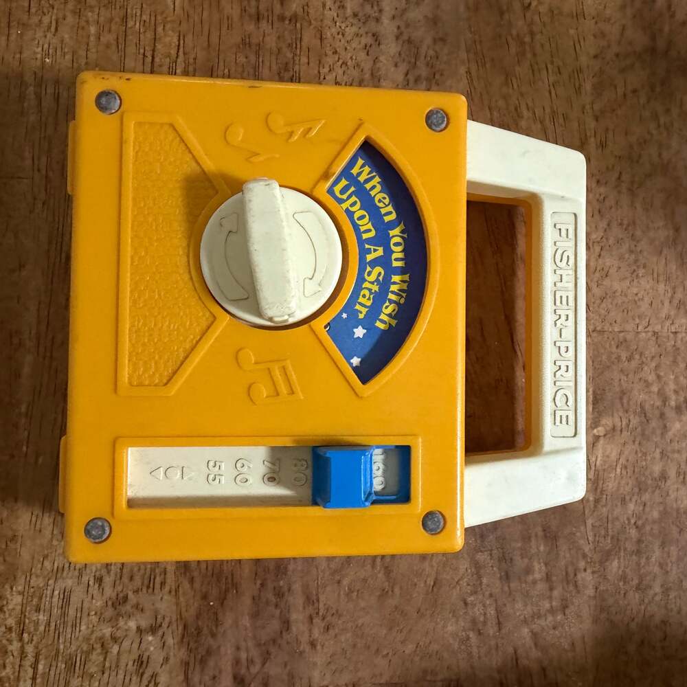 Vintage 1980 Fisher-Price Wind-Up Musical Radio 793 When You Wish Upon A Star